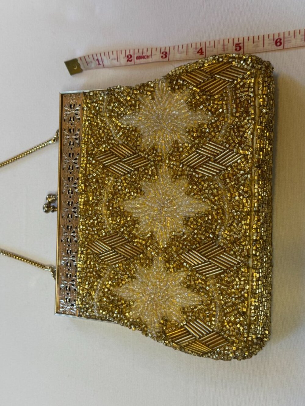 Vintage golden beaded evening bag kiss lock closure - Picture 6 of 9